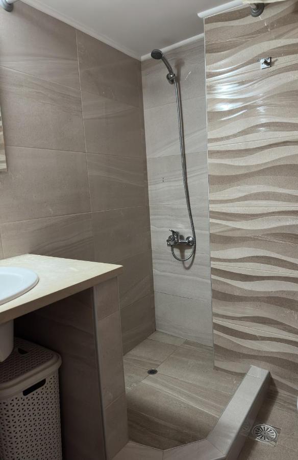 Καλαισθητο Διαμερισμα Διπλα Στο Μετρο Apartment Atena Exterior foto
